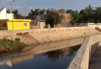 Canal en Mazatlán provoca molestia entre vecinos, piden intervención de autoridades