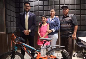 Valeria Yucupicio es la mini reportera de Luz Noticias 