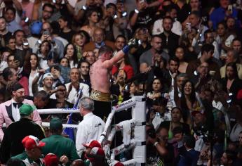 «Canelo» gana, pero no puede noquear a Ryder en Guadalajara