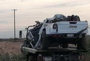 Un hombre volcó en su Jeep Gladiator en Navolato y murió