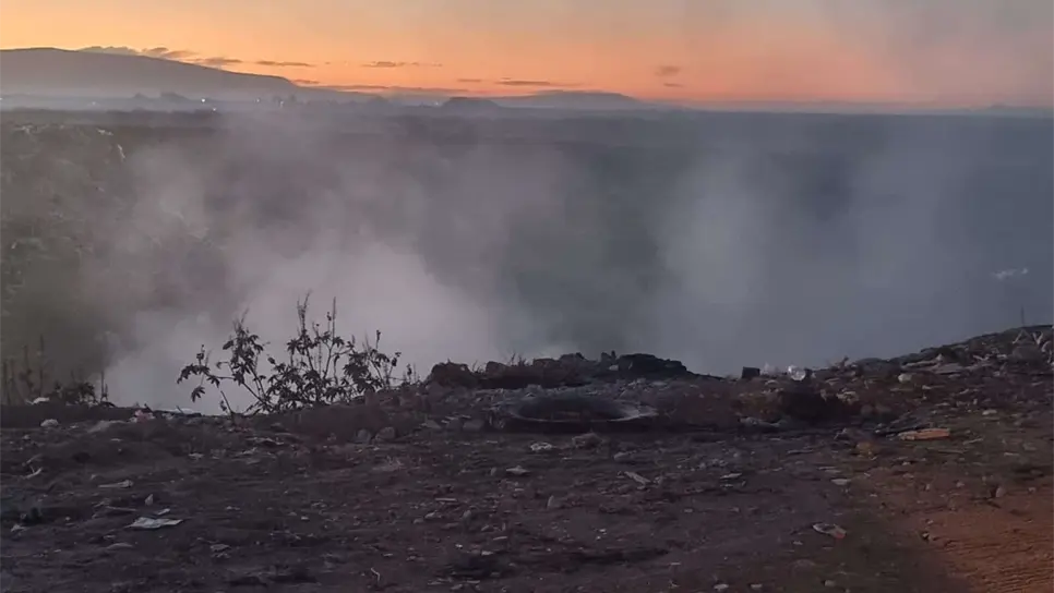 De momento se desconoce lo que originó el incendio. FOTO: Cortesía