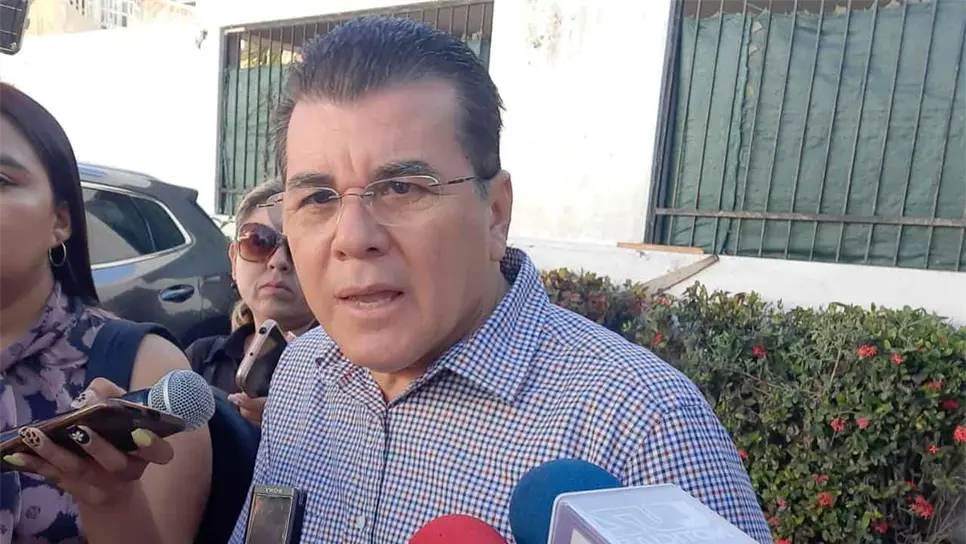 Édgar González tomó la presidencia municipal de Mazatlán en octubre de 2022. FOTO: Luz Noticias
