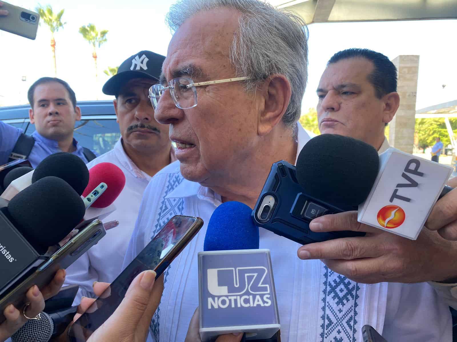 Rocha Moya compareciendo ante los medios. FOTO: Luz Noticias