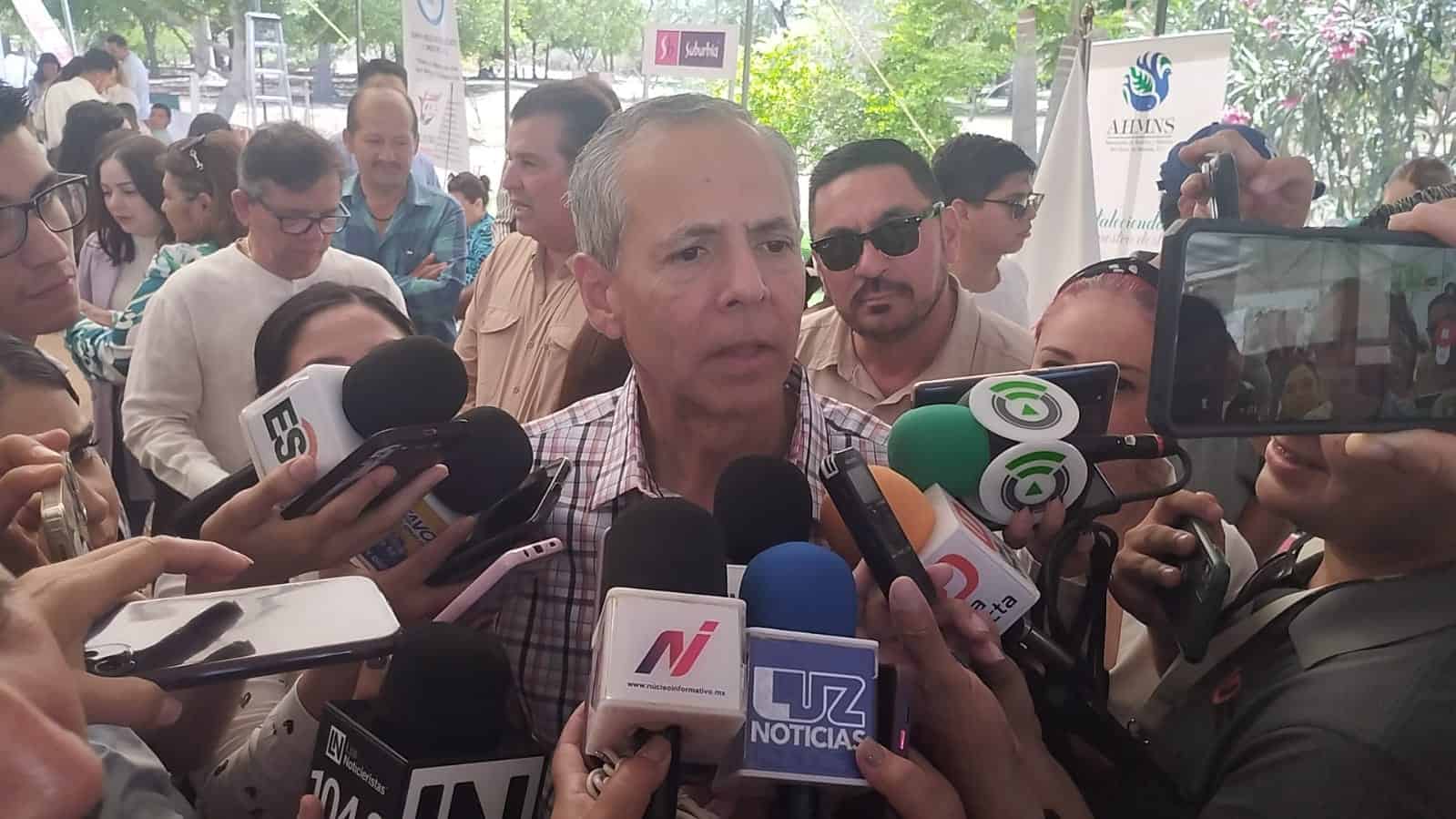 Gerardo Vargas descarta desabasto de combustible en Ahome