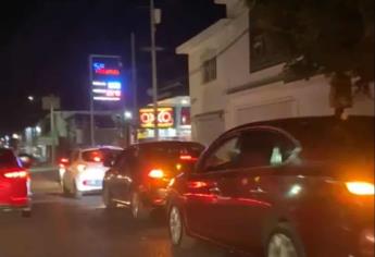 Gasolineras de Culiacán registran filas interminables; conductores temen desabasto