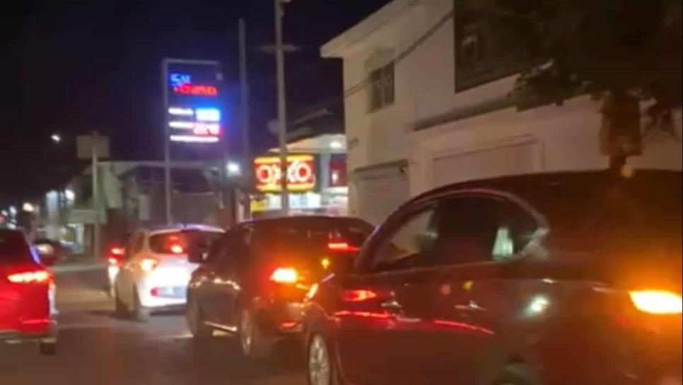Gasolineras de Culiacán registran filas interminables; conductores temen desabasto