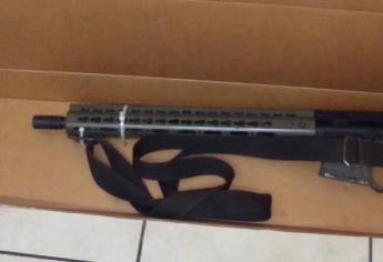 Sujeto es detenido por disparar con rifle en panteón de la Lima en Culiacán