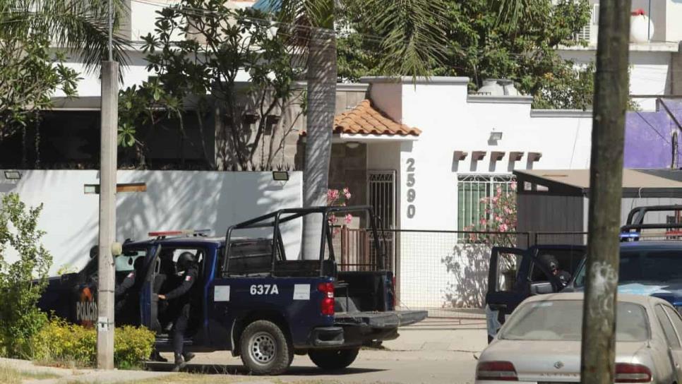 Detienen a una persona que andaba sobre los techos de las casas en Culiacán