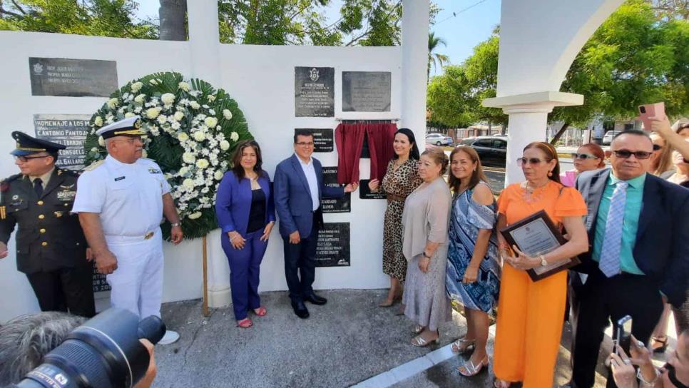 Rinden homenaje a maestras de Mazatlán por su gran trayectoria