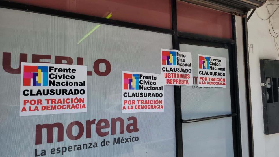 Activistas clausuran oficina de diputada Ana Ayala en Los Mochis: acusan que se gasta el dinero en cirugías