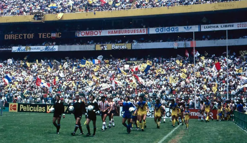 El Clásico Nacional es el más importante en todo México. FOTO: Internet