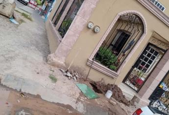 Por intentar reconectar el agua provoca gran fuga en Los Mochis 