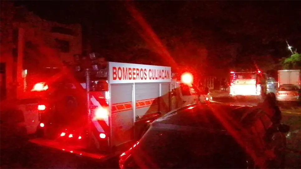 Ya van dos autos incendiados en los últimos dos días. FOTO: Luz Noticias