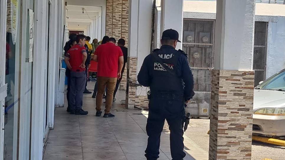 Se intoxican dos personas en una paquetería de Culiacán