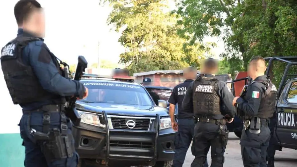 La Policía notó conducta sospechosa y confrontó a los sospechosos. FOTO: Luz Noticias