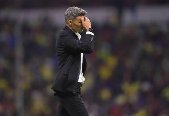 «Tano» Ortiz renuncia como DT del América tras perder ante Chivas