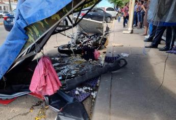 Se estrellan contra puesto de huevos en Culiacán: hay 4 heridos