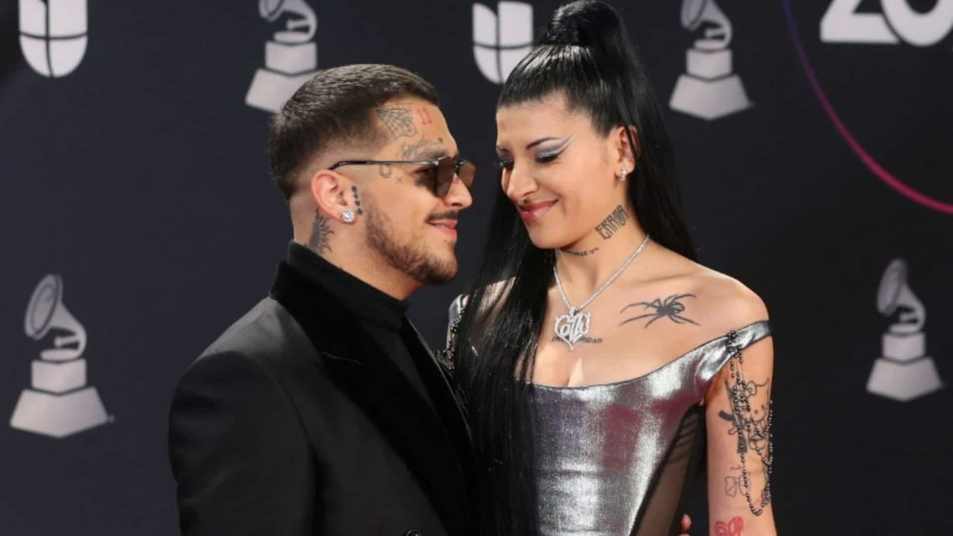 Christian Nodal y Cazzu en una entrega de premios. FOTO: Internet