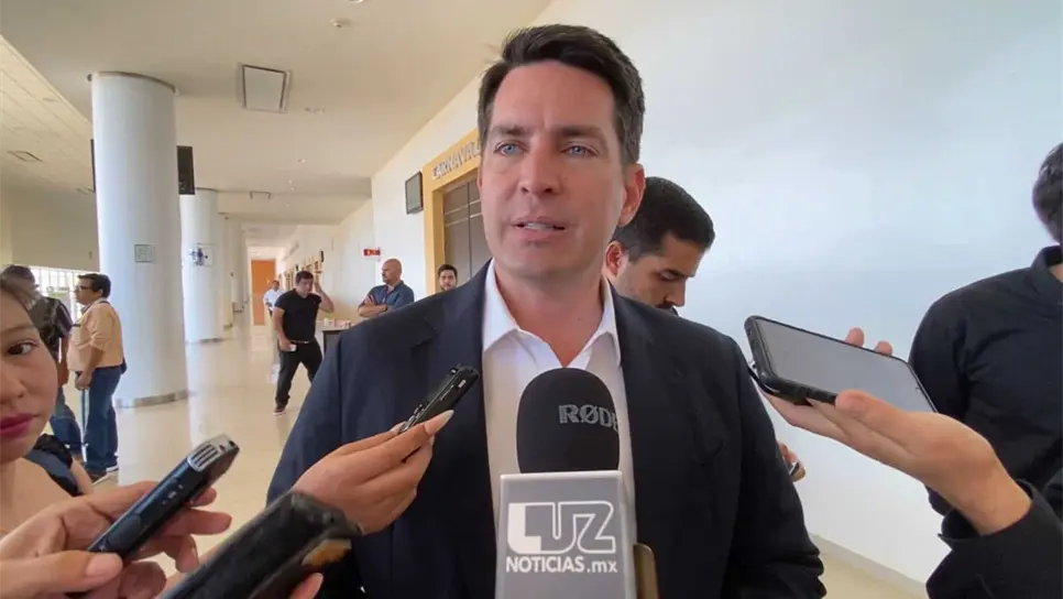 Javier Gaxiola Coppel, Secretario de Economía.