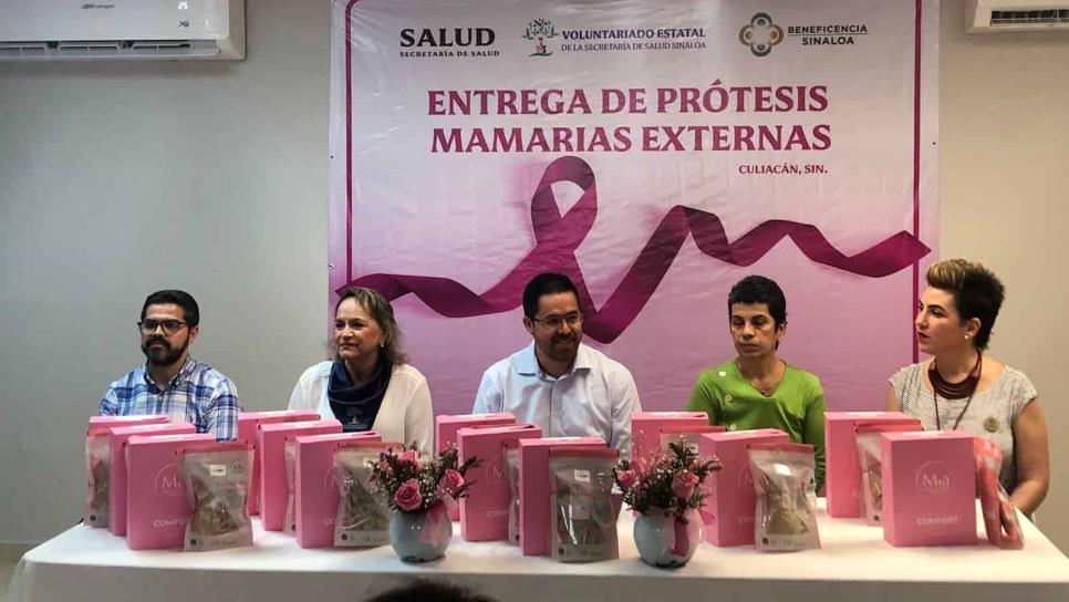 Pacientes con cáncer de mama son beneficiadas con prótesis mamarias en Culiacán 