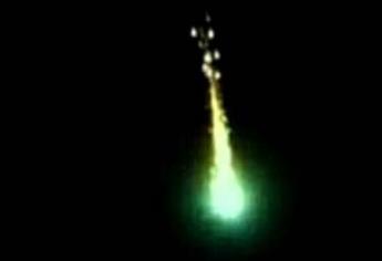 Meteorito verde cae en Australia; impresionante momento | VIDEO