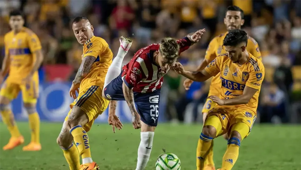 Chivas y Tigres se han enfrentado 3 veces en liguilla. FOTO: Internet