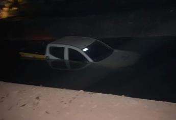 Cae al Canal y resulta ileso en Guasave