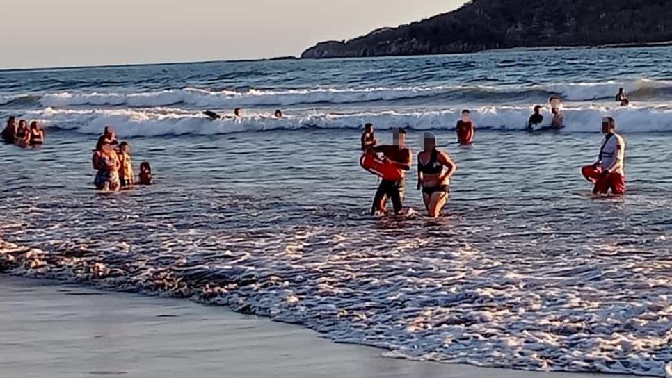 Policía Acuática atiende tres percances en playas de Mazatlán