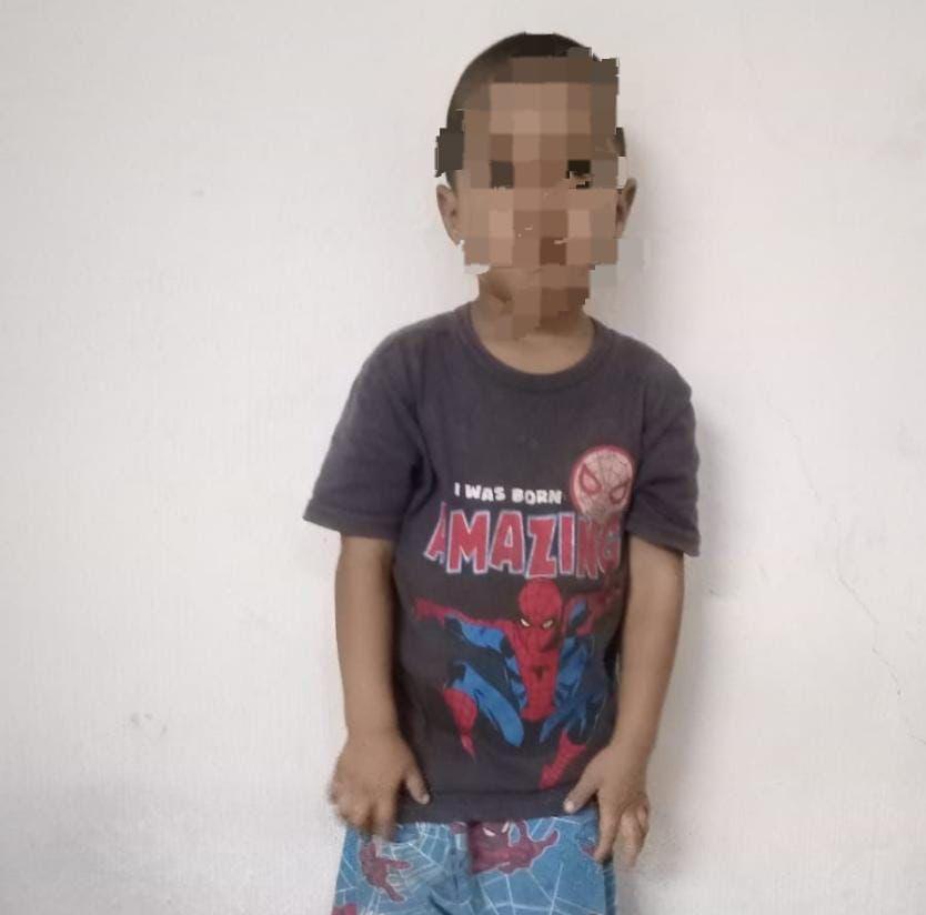 Encuentran a niño caminando solo en Mazatlán, lo entregan a su familia 