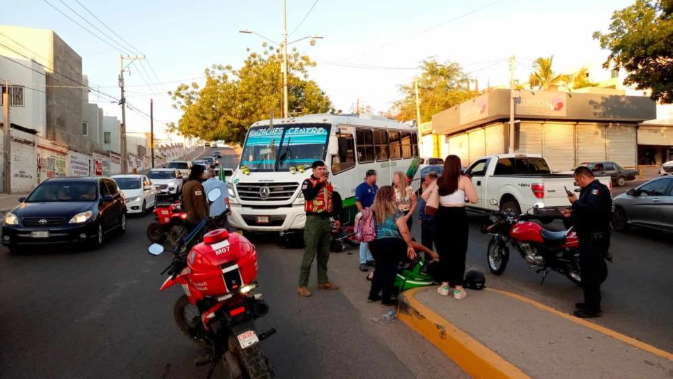 Camión urbano arrolla a motociclista en la colonia República Mexicana, Culiacán