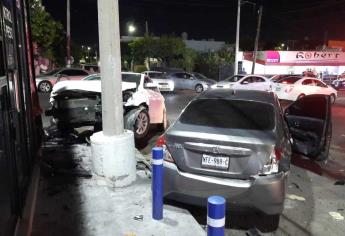 Tres mujeres y un hombre salieron heridos en un accidente en Nuevo Culiacán 