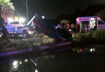 Mujer muere ahogada luego de caer a un canal en Los Mochis