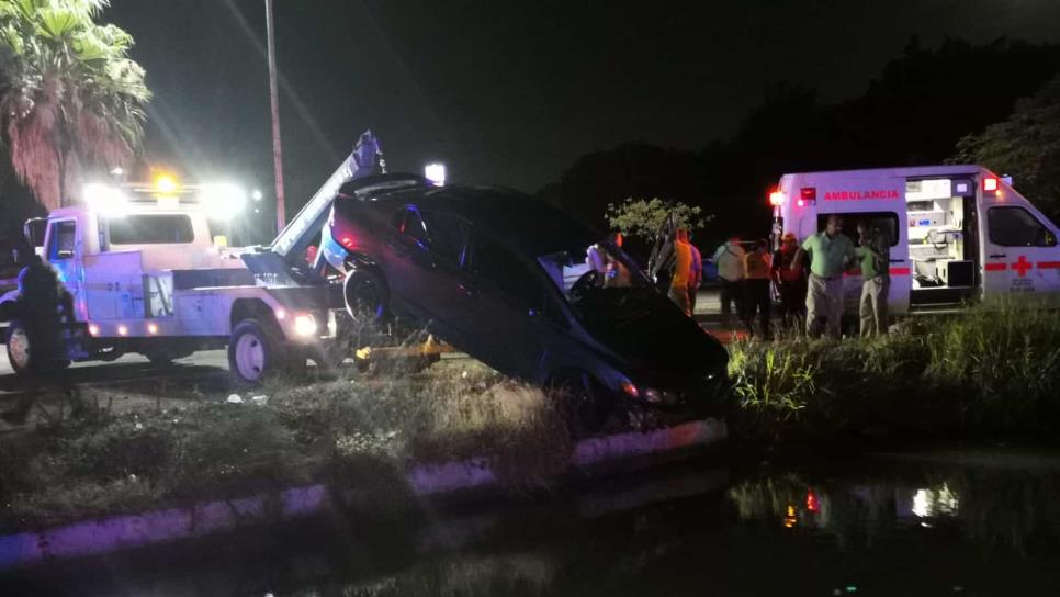 Mujer muere ahogada luego de caer a un canal en Los Mochis