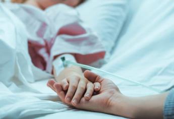 Envenenan a 77 niñas en escuelas de Afganistán