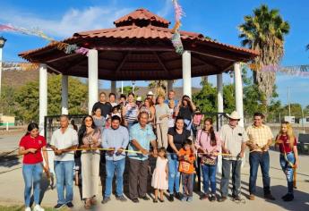 Alcaldesa de Navolato inaugura el kiosco en Constituyentes, sindicatura de «El Tigre»