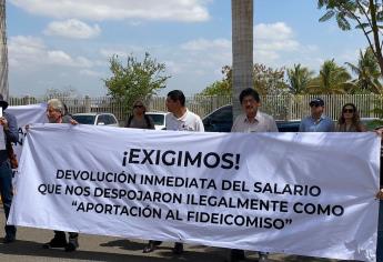 «Fuera el PAS de la UAS», maestros se manifiestan en rectoría y piden destitución de autoridades universitarias
