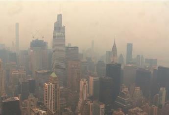 Se tiñe el cielo naranja en Canadá y Estados Unidos por Incendios forestales | VIDEO