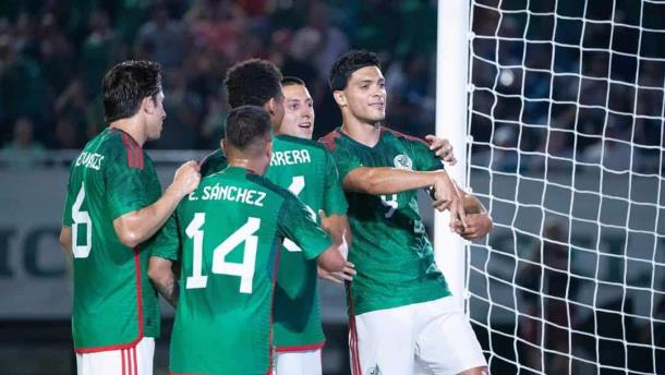 México vence 2-0 a Guatemala y hace vibrar a Mazatlán 