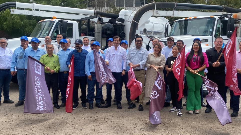 Alcalde de Culiacán entrega tres camiones «Vactor» a JAPAC con inversión de 12 mdp