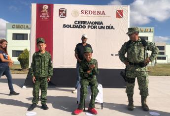 ¡Soldados por un día! Dos pequeños viven la experiencia de ser militares en Culiacán 