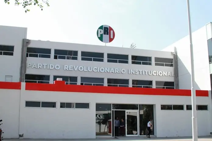 Se registró otra renuncia en el PRI: FOTO: Internet