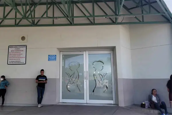 Trabajan sin aire acondicionado en el Hospital General de Los Mochis Trabajan sin aire acondicionado en el Hospital General de Los Mochis