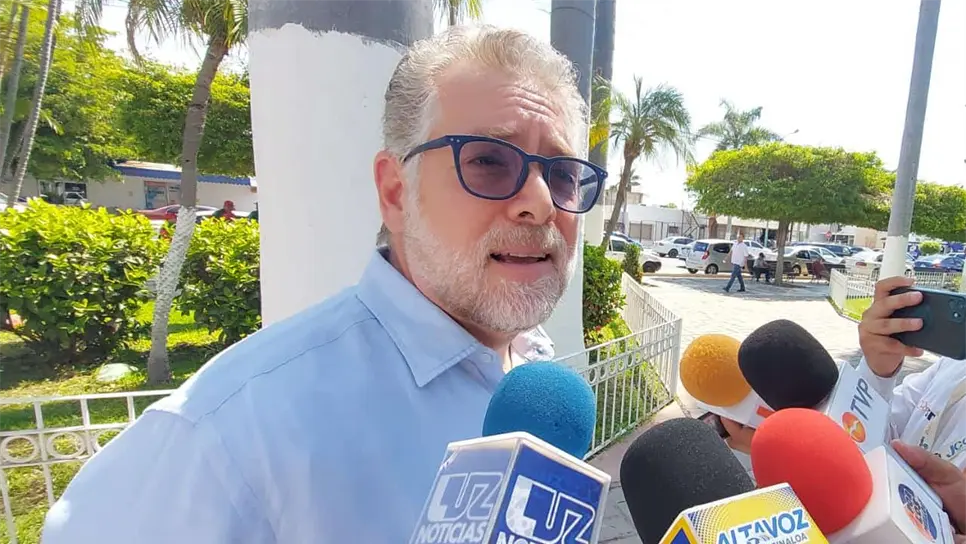 El Diputado estuvo en la ciudad de Los Mochis. FOTO: Luz Noticias