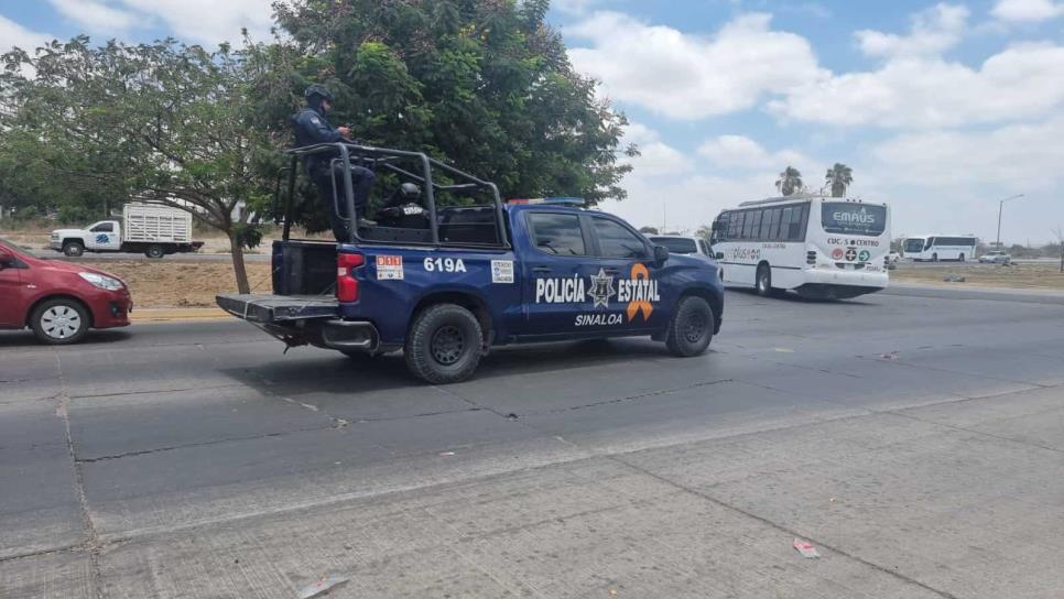 Tres sujetos despojan una camioneta en el sector La Conquista, Culiacán