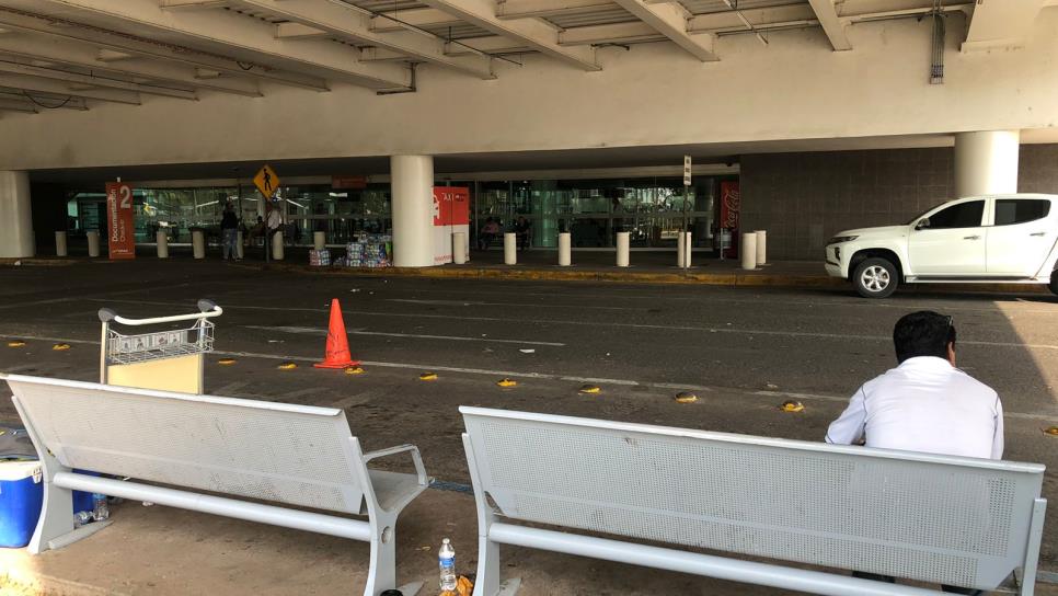 Productores levantan bloqueo del Aeropuerto de Culiacán, se reunirán con el Gobernador