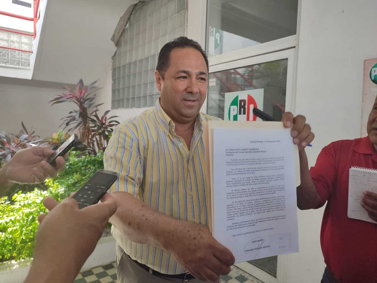 Las renuncias siguen en el PRI: FOTO: Luz Noticias