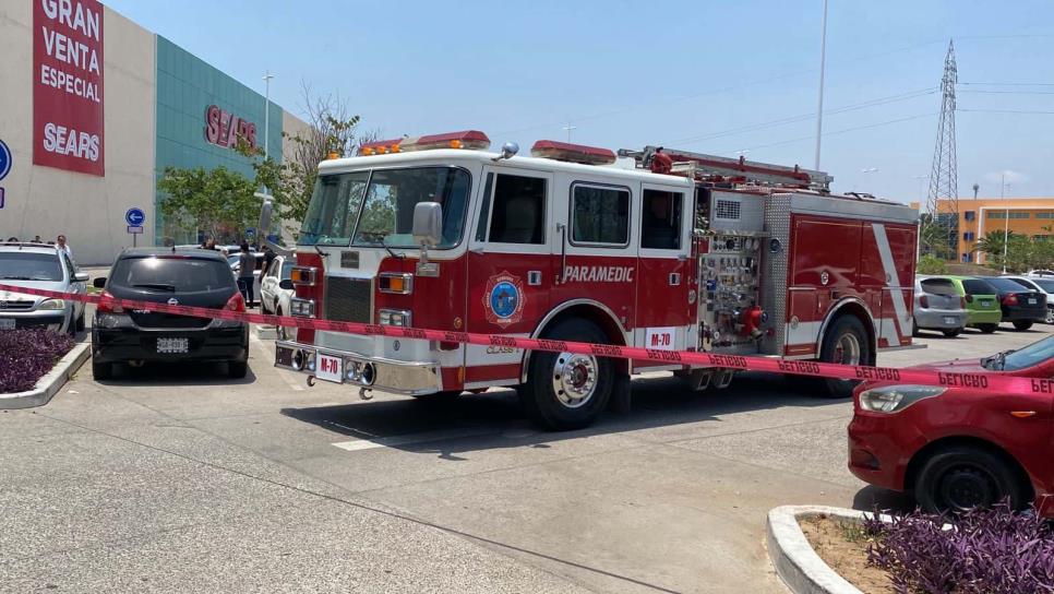 Otra vez: arde Plaza Galerías al norte de Mazatlán