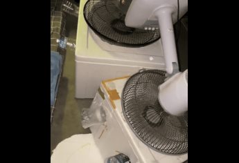 Hombre construye aire acondicionado casero y se vuelve viral