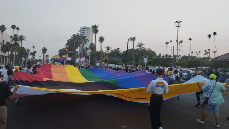 «Love and pride» Los Mochis marcha por 5to año por el orgullo LGBTIQ+