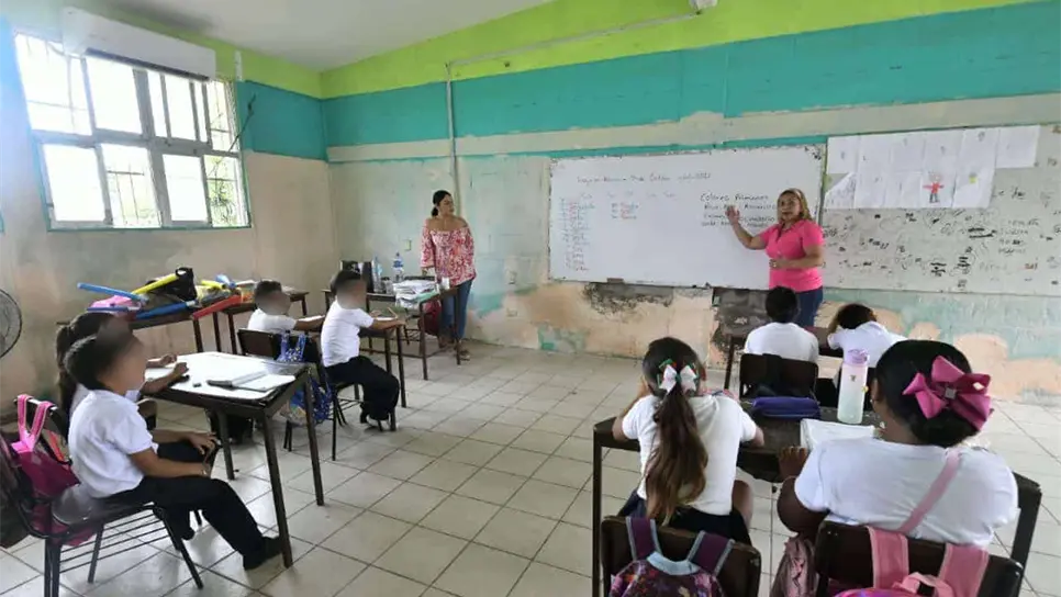 No todas las aulas de Sinaloa cuentan con aire acondicionado. FOTO: Luz Noticias.